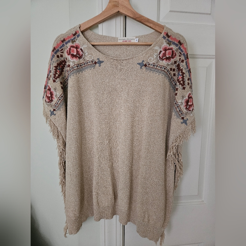 Johnny was embroidered fringe top